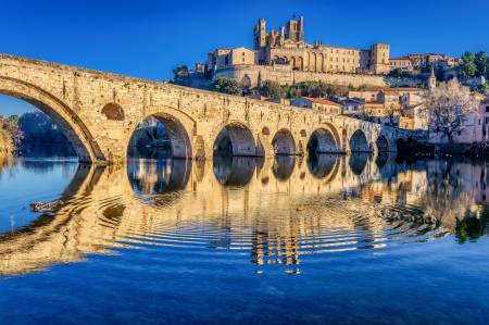 
Our area of ​​activity for this service Private Luxury Tours in Provence with Chauffeur-Driven Minibus from
